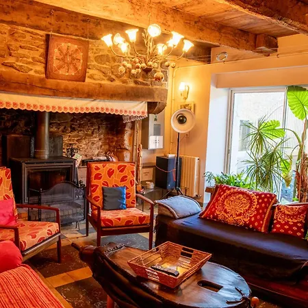 Grande Maison Familiale - Proche Rodez, Wifi, Calme Et Jardin Ferienhaus *