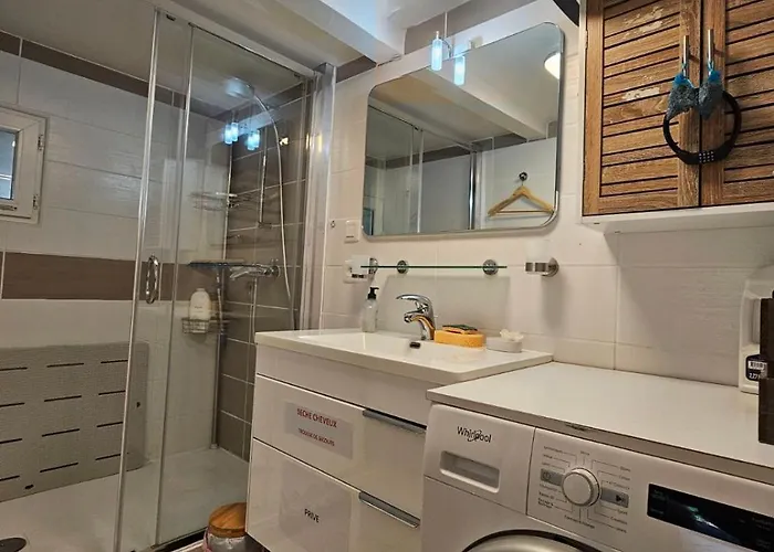 Grande Maison Familiale - Proche Rodez, Wifi, Calme Et Jardin 펜션 Luc